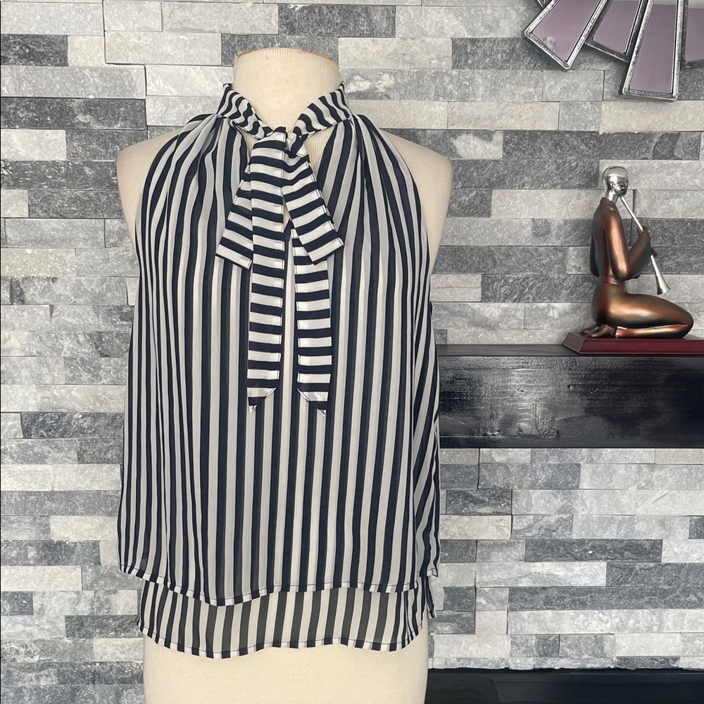 Banana Republic Black & White Striped Sleeveless Top  Size XS